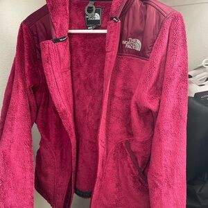 The North Face Women's  maroon Fleece Jacket